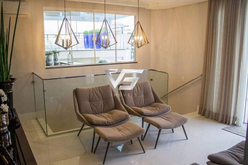 COBERTURA DUPLEX IMPECÁVEL NA AGRONÔMICA 20M BEIRA MAR NORTE: 25ª foto da galeria de imagens do imóvel