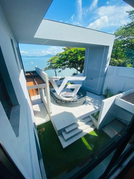 Maravilhosa Casa Mobiliada e Decorada no Cacupé com vista definitiva: 2ª foto da galeria de imagens do imóvel