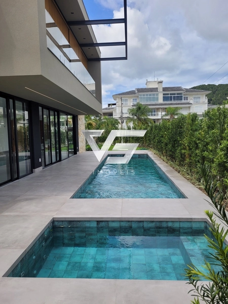 CASA A VENDA - AV DOS BÚZIOS - JURERÊ INTERNACIONAL - 200m DA PRAIA: 62ª foto da galeria de imagens do imóvel
