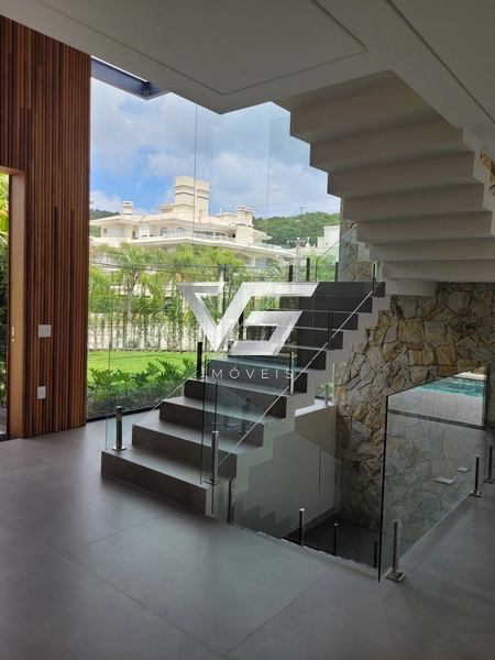 CASA A VENDA - AV DOS BÚZIOS - JURERÊ INTERNACIONAL - 200m DA PRAIA: 77ª foto da galeria de imagens do imóvel