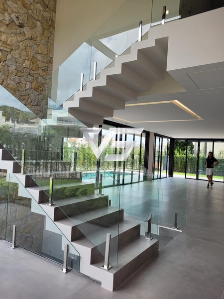 CASA A VENDA - AV DOS BÚZIOS - JURERÊ INTERNACIONAL - 200m DA PRAIA: 80ª foto da galeria de imagens do imóvel