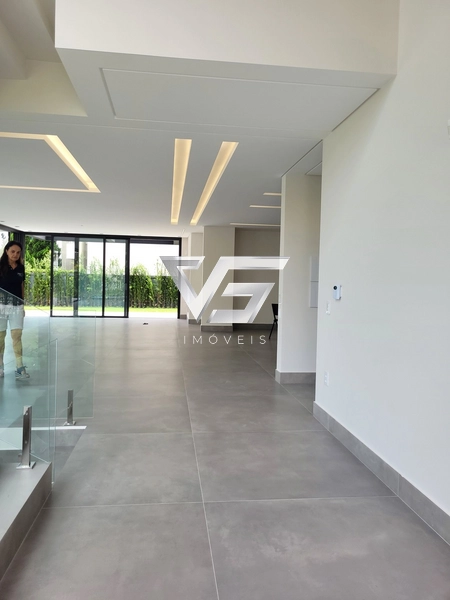 CASA A VENDA - AV DOS BÚZIOS - JURERÊ INTERNACIONAL - 200m DA PRAIA: 82ª foto da galeria de imagens do imóvel