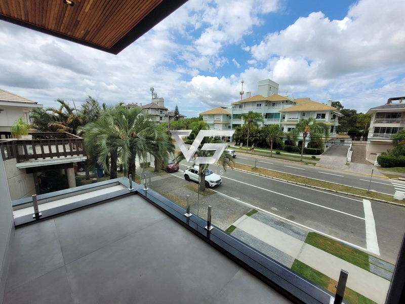 CASA A VENDA - AV DOS BÚZIOS - JURERÊ INTERNACIONAL - 200m DA PRAIA: 106ª foto da galeria de imagens do imóvel