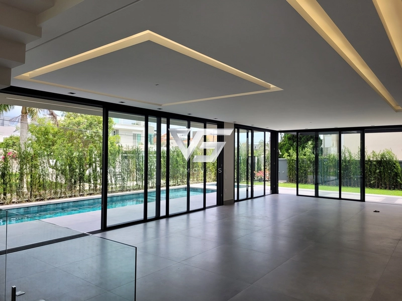 CASA A VENDA - AV DOS BÚZIOS - JURERÊ INTERNACIONAL - 200m DA PRAIA: 70ª foto da galeria de imagens do imóvel