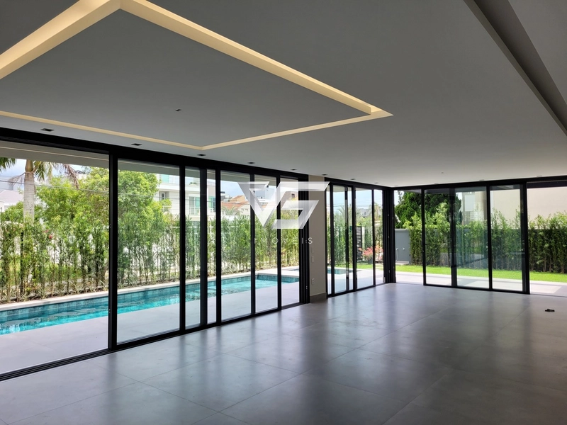 CASA A VENDA - AV DOS BÚZIOS - JURERÊ INTERNACIONAL - 200m DA PRAIA: 69ª foto da galeria de imagens do imóvel