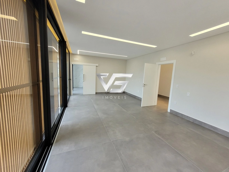 CASA A VENDA - AV DOS BÚZIOS - JURERÊ INTERNACIONAL - 200m DA PRAIA: 109ª foto da galeria de imagens do imóvel