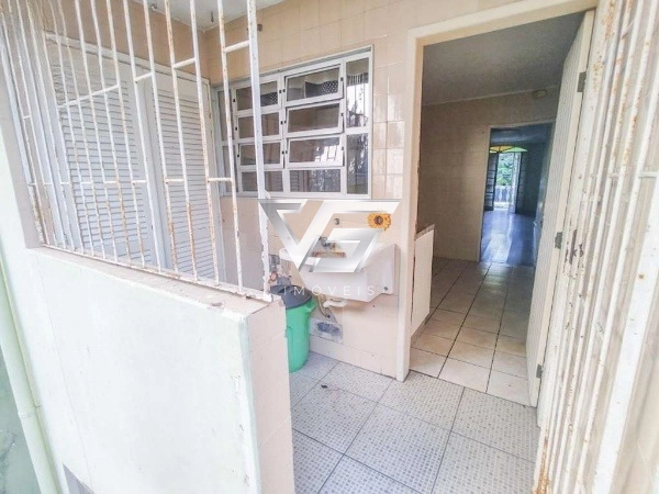 CASA RESIDENCIAL / COMERCIAL NA PRAÇA CELSO RAMOS PRÓXIMO AO SHOPPING: 15ª foto da galeria de imagens do imóvel