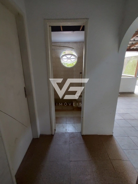 CASA RESIDENCIAL / COMERCIAL NA PRAÇA CELSO RAMOS PRÓXIMO AO SHOPPING: 5ª foto da galeria de imagens do imóvel