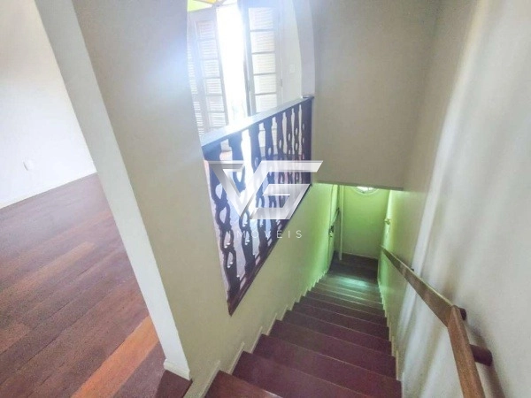 CASA RESIDENCIAL / COMERCIAL NA PRAÇA CELSO RAMOS PRÓXIMO AO SHOPPING: 13ª foto da galeria de imagens do imóvel