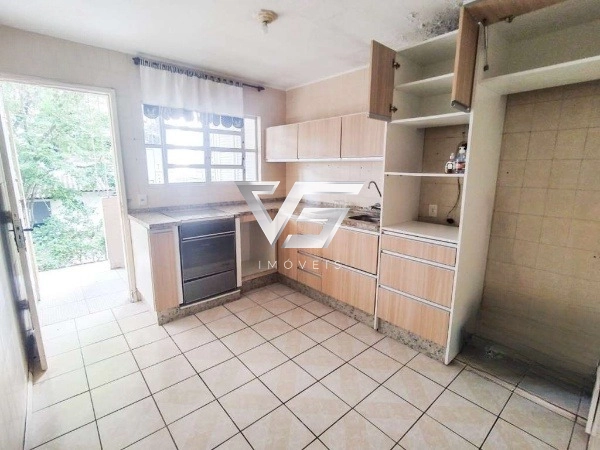 CASA RESIDENCIAL / COMERCIAL NA PRAÇA CELSO RAMOS PRÓXIMO AO SHOPPING: 24ª foto da galeria de imagens do imóvel