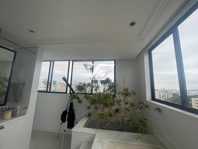 LINDA COBERTURA DUPLEX NO CENTRO DE FLORIPA PRÓXIMO BEIRA MAR NORTE: 21ª foto da galeria de imagens do imóvel