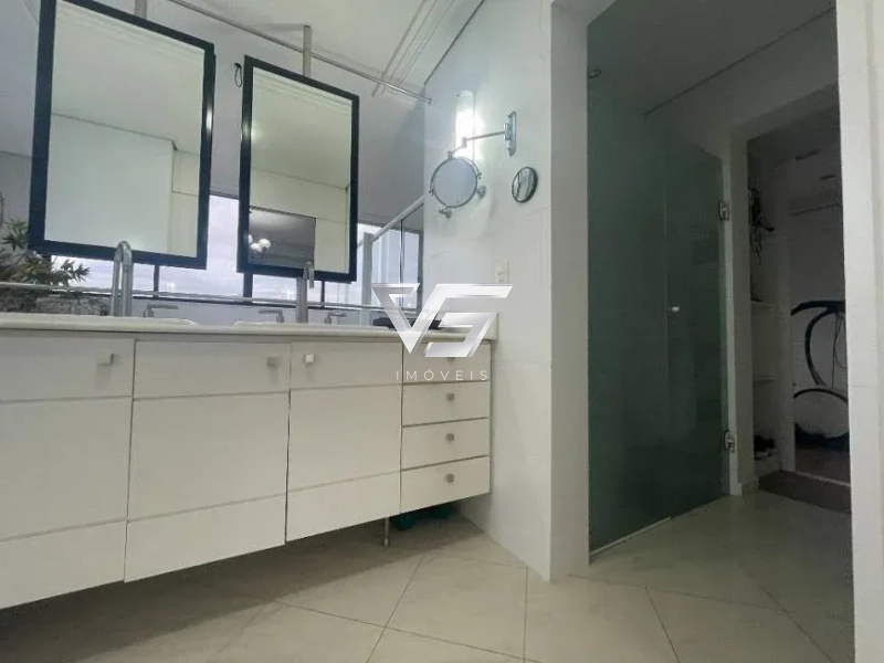LINDA COBERTURA DUPLEX NO CENTRO DE FLORIPA PRÓXIMO BEIRA MAR NORTE: 26ª foto da galeria de imagens do imóvel