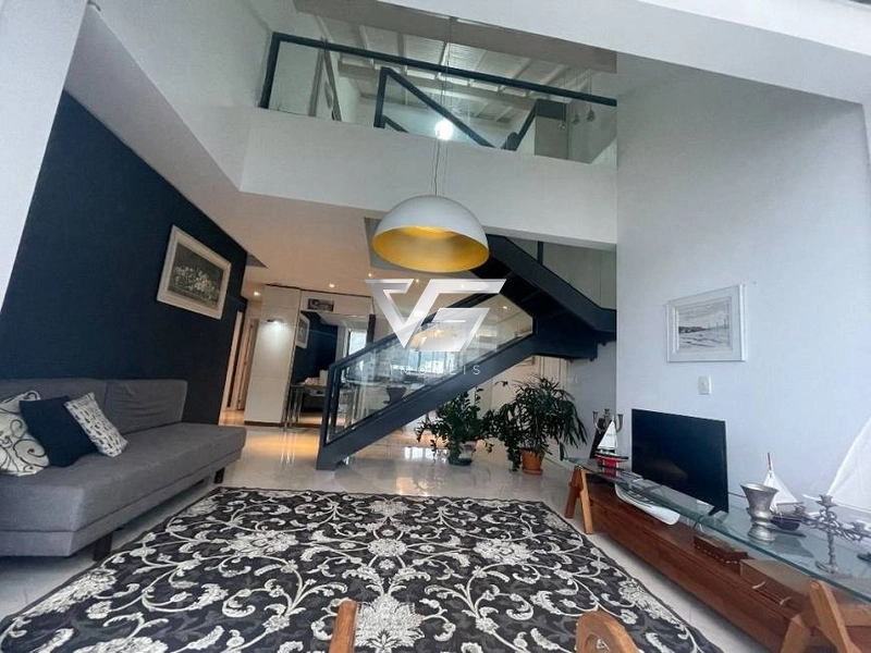 LINDA COBERTURA DUPLEX NO CENTRO DE FLORIPA PRÓXIMO BEIRA MAR NORTE: 9ª foto da galeria de imagens do imóvel