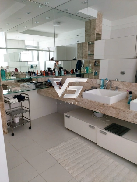 Casa alto padrão com 4 suítes em condomínio fechado: 13ª foto da galeria de imagens do imóvel