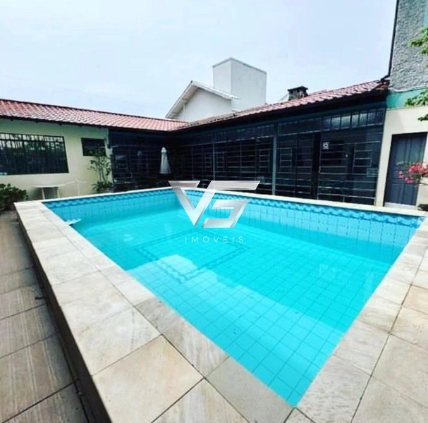 Espaçosa casa em Canasvieiras 300m da Praia: 1ª foto da galeria de imagens do imóvel