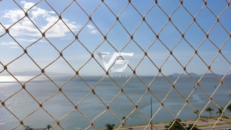 Espetacular apartamento reformado no Centro com Vista Beira-Mar: 2ª foto da galeria de imagens do imóvel