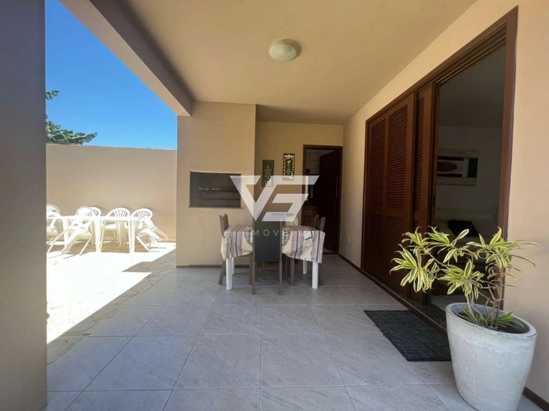 Casa com 4 dormitórios sendo 2 suítes no Córrego Grande: 28ª foto da galeria de imagens do imóvel