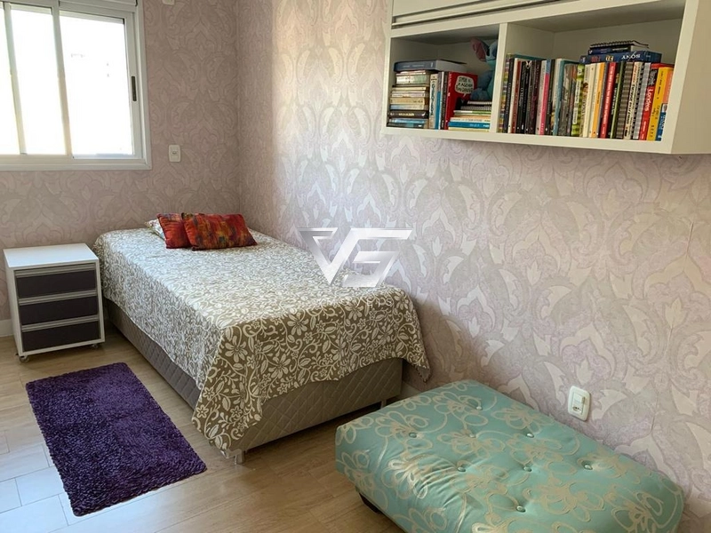 LINDO APARTAMENTO SEMIMOBILIADO 3 SUÍTES 3 VAGAS FRENTE MAR MEIA PRAIA: 22ª foto da galeria de imagens do imóvel