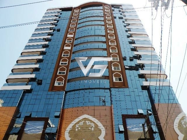 LINDO APARTAMENTO SEMIMOBILIADO 3 SUÍTES 3 VAGAS FRENTE MAR MEIA PRAIA: 32ª foto da galeria de imagens do imóvel