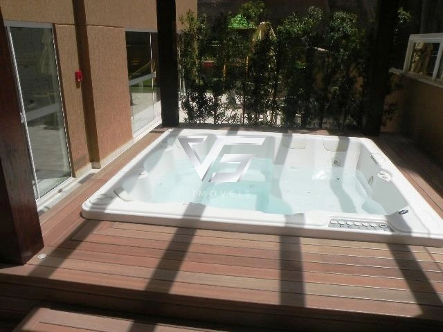 LINDO APARTAMENTO SEMIMOBILIADO 3 SUÍTES 3 VAGAS FRENTE MAR MEIA PRAIA: 26ª foto da galeria de imagens do imóvel