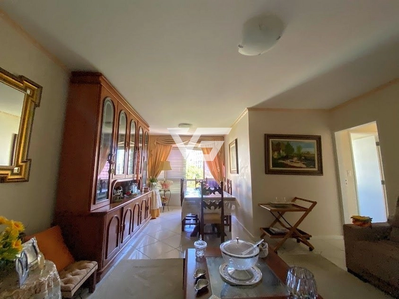 Apartamento de 3 dormitórios sendo 1 suíte com dependência no Centro: 3ª foto da galeria de imagens do imóvel