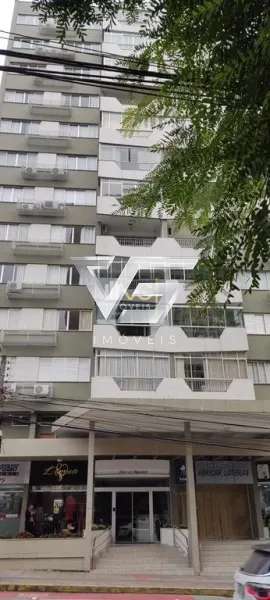 Amplo apartamento com 143,54m² privativos no Centro a poucos metros da Beira Mar: 2ª foto da galeria de imagens do imóvel