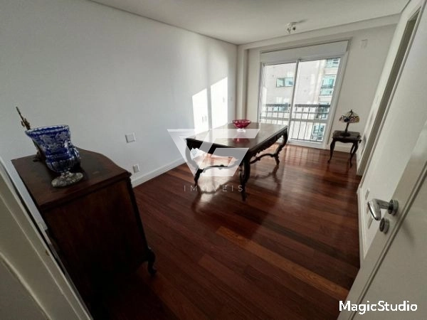 Apartamento Alto Padrão de Frente Beira Mar Norte: 18ª foto da galeria de imagens do imóvel