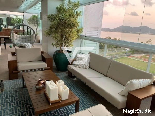 COBERTURA ALTO PADRÃO BEIRA MAR NORTE: 13ª foto da galeria de imagens do imóvel