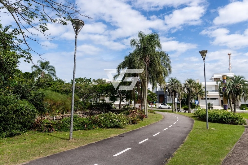 CASA JURERÊ INTERNACIONAL 4 SUÍTES 4 VAGAS: 40ª foto da galeria de imagens do imóvel