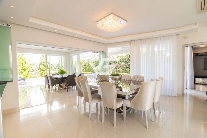 CASA JURERÊ INTERNACIONAL 4 SUÍTES 4 VAGAS: 5ª foto da galeria de imagens do imóvel