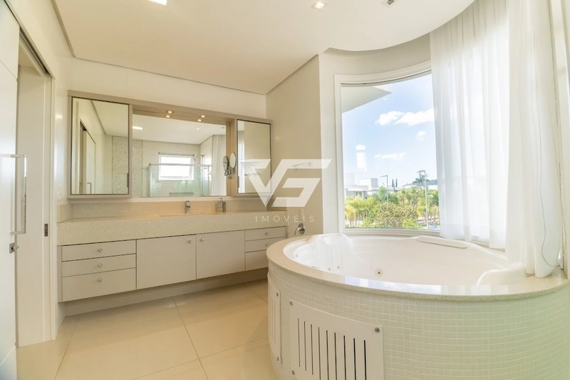 CASA JURERÊ INTERNACIONAL 4 SUÍTES 4 VAGAS: 26ª foto da galeria de imagens do imóvel