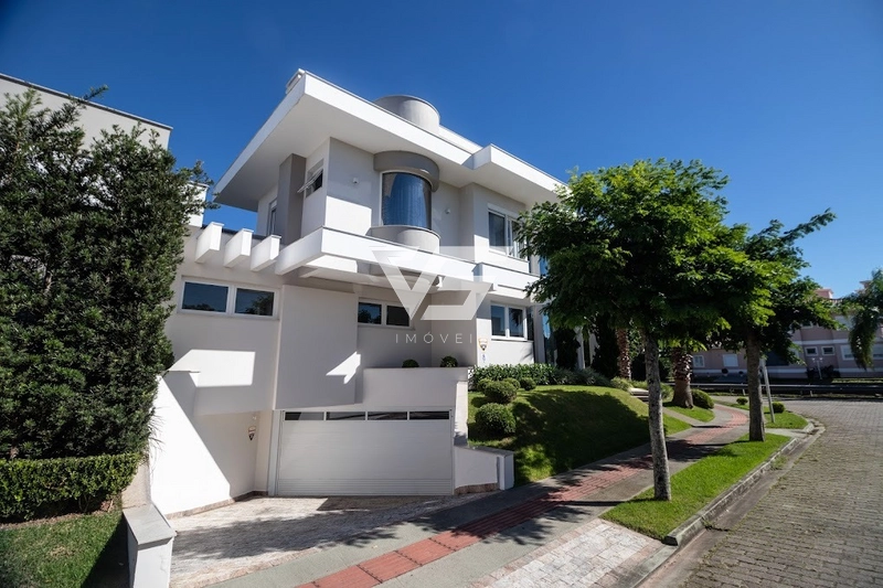 CASA JURERÊ INTERNACIONAL 4 SUÍTES 4 VAGAS: 4ª foto da galeria de imagens do imóvel