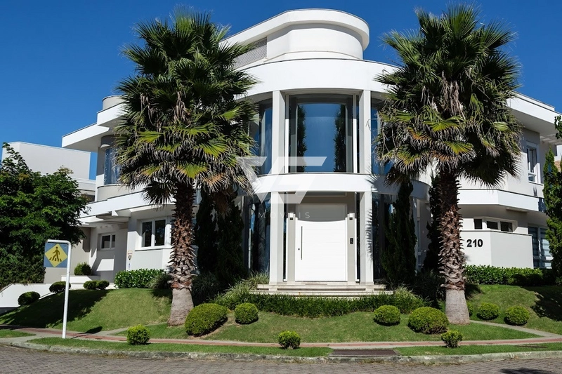 CASA JURERÊ INTERNACIONAL 4 SUÍTES 4 VAGAS: 2ª foto da galeria de imagens do imóvel