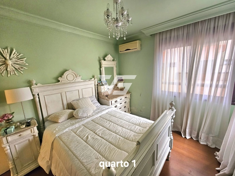APARTAMENTO ALTO PADRÃO MOBILIADO DECORADO CENTRO DE FLORIANÓPOLIS: 13ª foto da galeria de imagens do imóvel