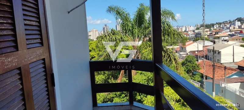 Residência com excelente conservação com 280m privativos em São José: 16ª foto da galeria de imagens do imóvel