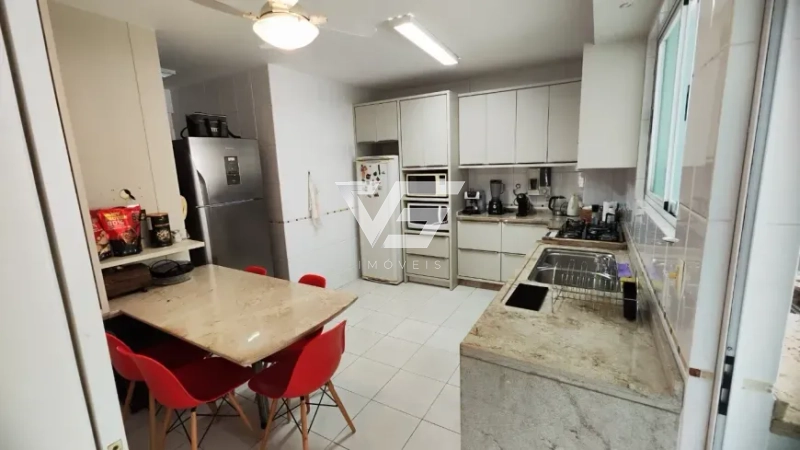 AMPLO APARTAMENTO 3 DORMITÓRIOS SENDO 2 SUÍTES CENTRO FLORIANÓPOLIS: 8ª foto da galeria de imagens do imóvel