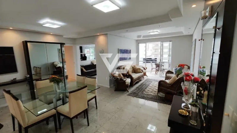 AMPLO APARTAMENTO 3 DORMITÓRIOS SENDO 2 SUÍTES CENTRO FLORIANÓPOLIS: 1ª foto da galeria de imagens do imóvel