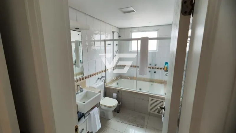 AMPLO APARTAMENTO 3 DORMITÓRIOS SENDO 2 SUÍTES CENTRO FLORIANÓPOLIS: 16ª foto da galeria de imagens do imóvel