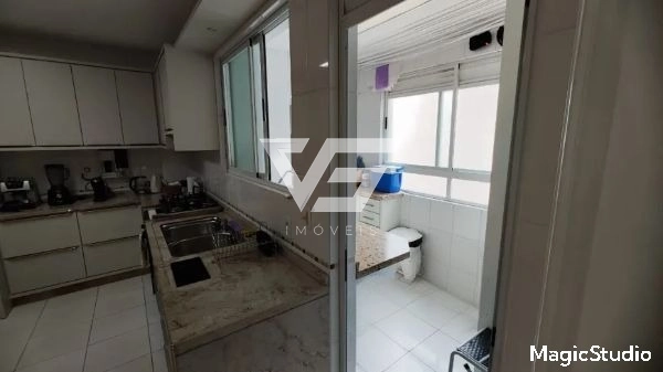 AMPLO APARTAMENTO 3 DORMITÓRIOS SENDO 2 SUÍTES CENTRO FLORIANÓPOLIS: 9ª foto da galeria de imagens do imóvel