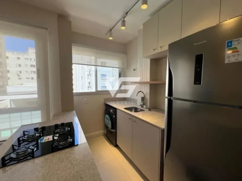 APARTAMENTO DE 1 DORMITÓRIO REFORMADO COM 1 VAGA CENTRO FLORIANÓPOLIS: 4ª foto da galeria de imagens do imóvel