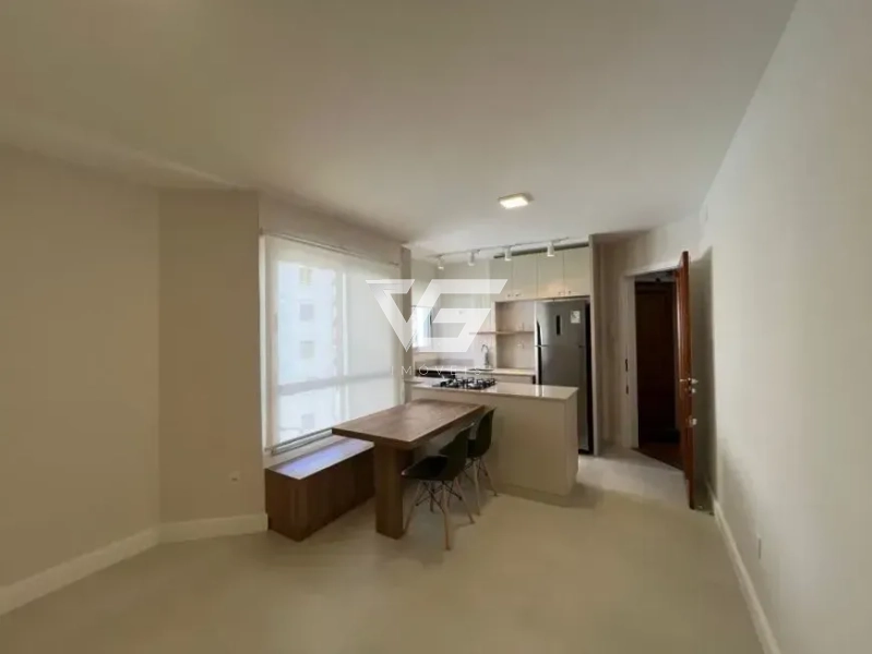 APARTAMENTO DE 1 DORMITÓRIO REFORMADO COM 1 VAGA CENTRO FLORIANÓPOLIS: 11ª foto da galeria de imagens do imóvel
