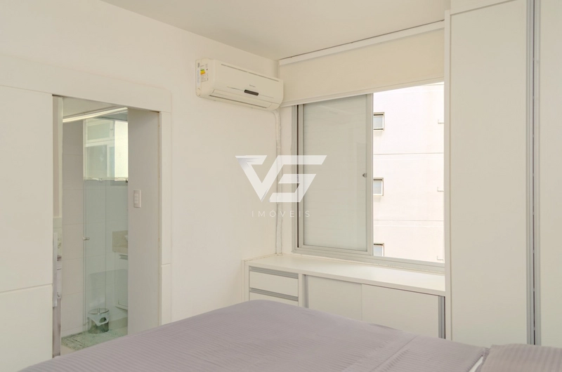APARTAMENTO SEMI MOBILIADO DE 3 DORMITÓRIOS NO CENTRO DE FLORIANÓPOLIS: 18ª foto da galeria de imagens do imóvel