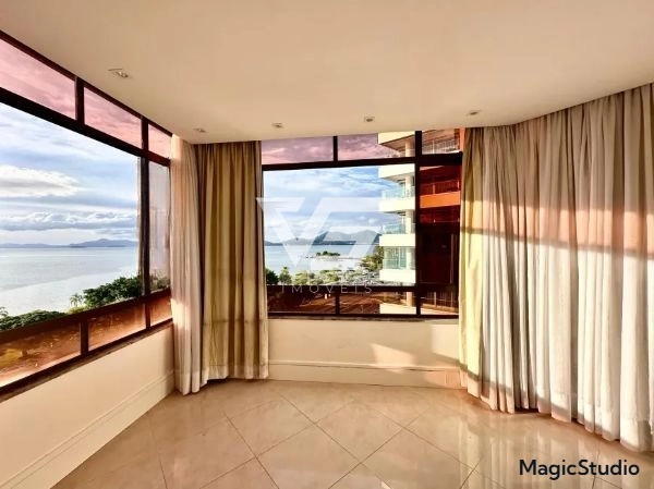 APARTAMENTO COM 206M² BEIRA MAR NORTE FRENTE MAR: 1ª foto da galeria de imagens do imóvel