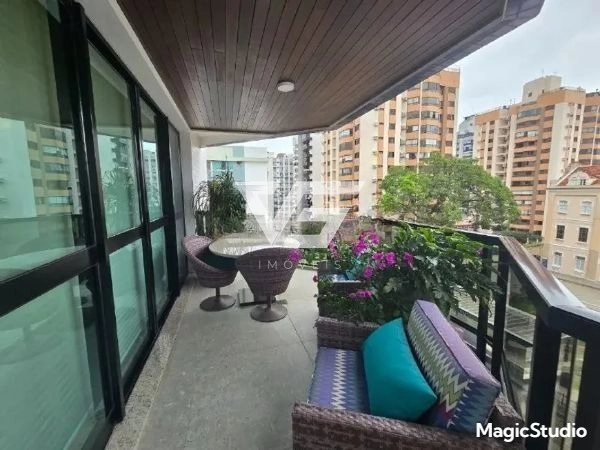 APARTAMENTO ALTO PADRÃO AO LADO COLÉGIO CATARINENSE: 2ª foto da galeria de imagens do imóvel