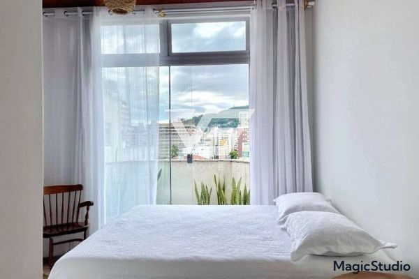 APARTAMENTO DUPLEX NO CENTRO SEMIMOBILIADO COM 1 VAGA: 5ª foto da galeria de imagens do imóvel
