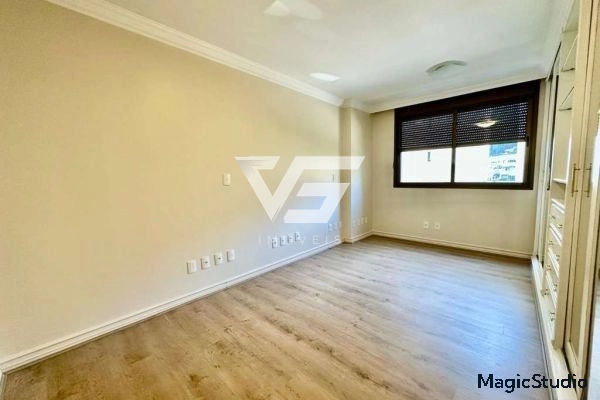 AMPLO APARTAMENTO CENTRO FLORIPA 4 DORMITÓRIOS (3 SUÍTES) 3 VAGAS: 13ª foto da galeria de imagens do imóvel