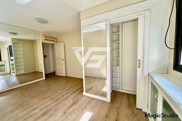 AMPLO APARTAMENTO CENTRO FLORIPA 4 DORMITÓRIOS (3 SUÍTES) 3 VAGAS: 18ª foto da galeria de imagens do imóvel