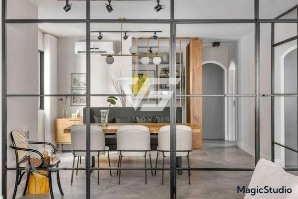 APARTAMENTO NO CENTRO COM 207M² PRIVATIVOS SEMIMOBILIADO 2 VAGAS: 2ª foto da galeria de imagens do imóvel