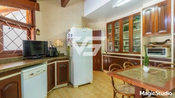 LINDA CASA PRÓXIMA DO SHOPPING BEIRA MAR: 10ª foto da galeria de imagens do imóvel