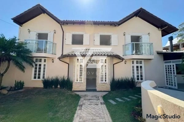 CASA ACONCHEGANTE A 3 MINUTOS DO BEIRA MAR SHOPPING: 5ª foto da galeria de imagens do imóvel